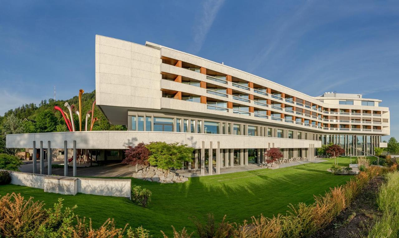 Five Zurich - Luxury City Resort Kültér fotó The main building of the University of St. Gallen