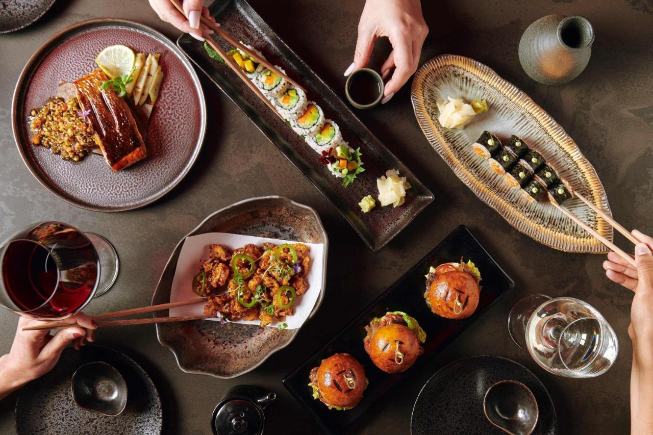 Five Zurich - Luxury City Resort Kültér fotó A selection of dishes at the restaurant