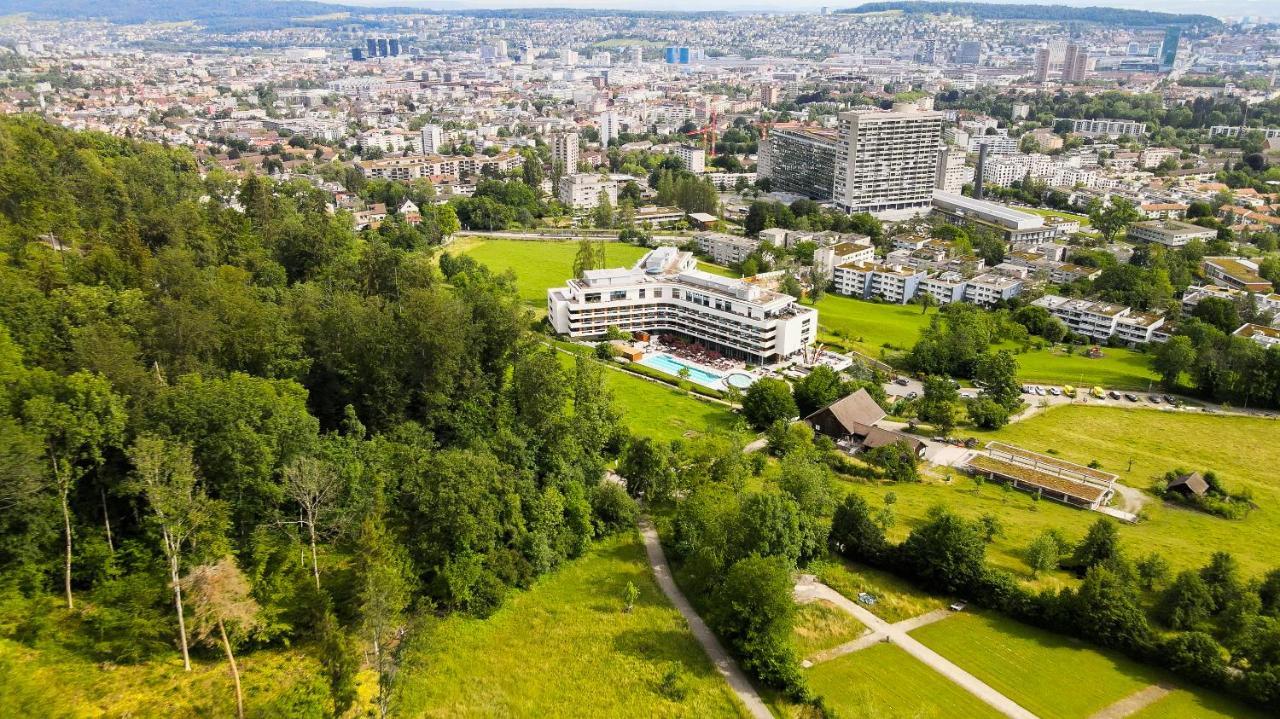 Five Zurich - Luxury City Resort Kültér fotó The Dolder Grand