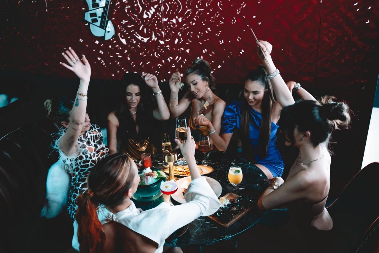 Five Zurich - Luxury City Resort Kültér fotó Bachelorette party